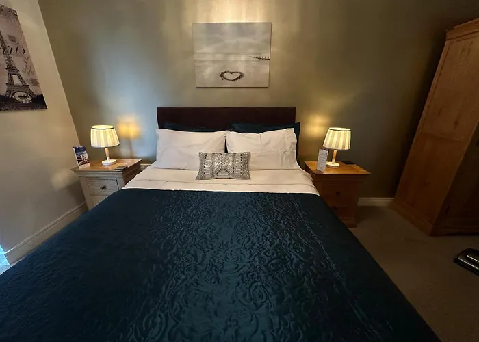 Lovely 1 Bedroom Apartment